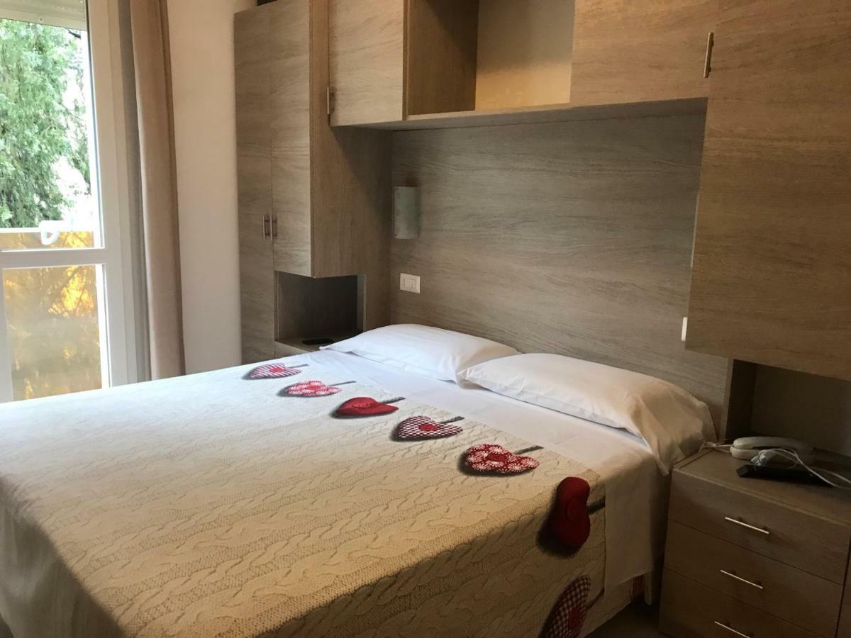 Hotel Villa Enea กัตตอลิกา ภายนอก รูปภาพ